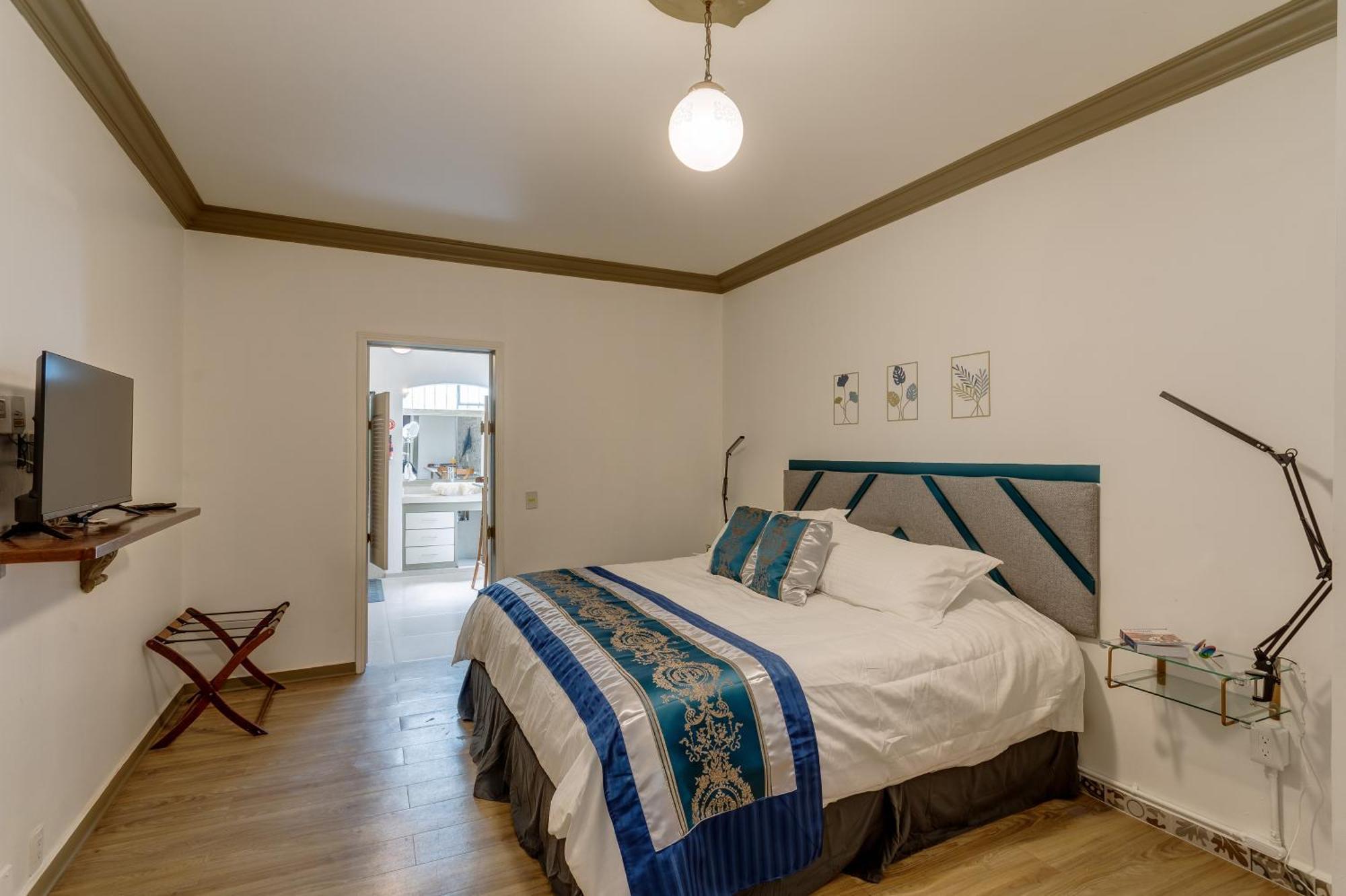 Casa Amatlan Ciento Dos Hotel Мексико Сити Екстериор снимка