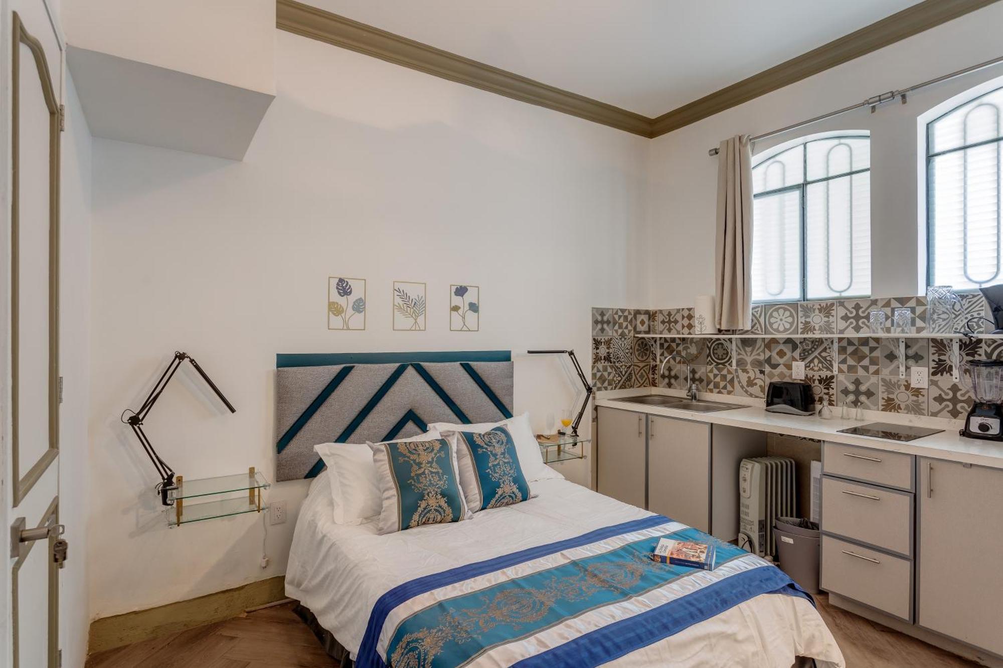 Casa Amatlan Ciento Dos Hotel Мексико Сити Екстериор снимка