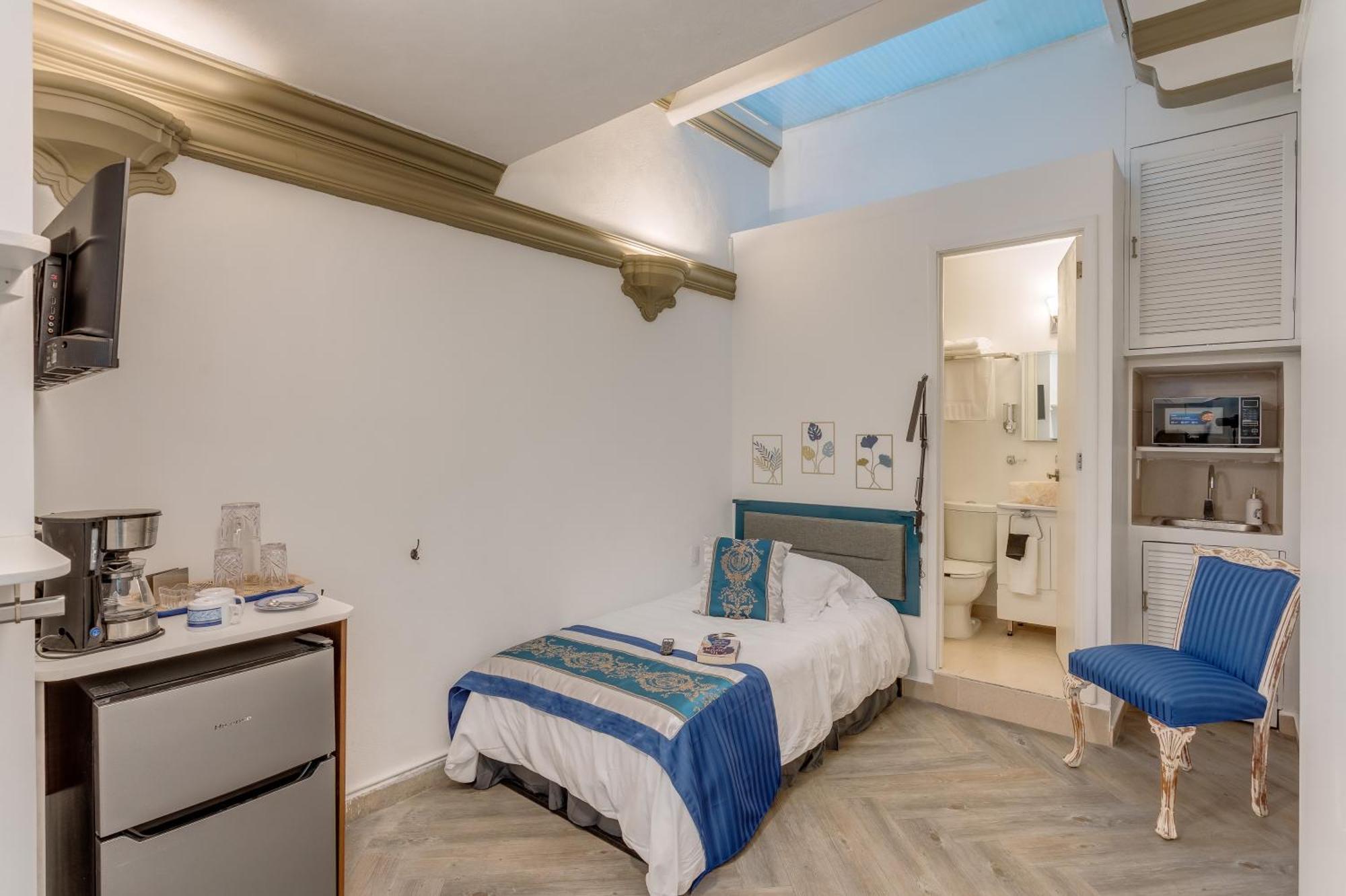 Casa Amatlan Ciento Dos Hotel Мексико Сити Екстериор снимка